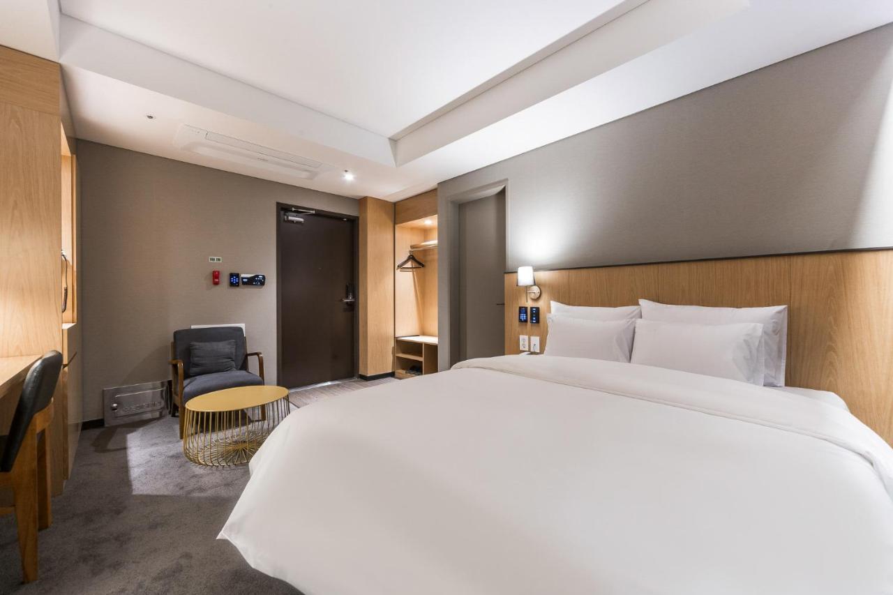 Gwangju Hound Hotel Gwangju Metropolitan City Exterior photo