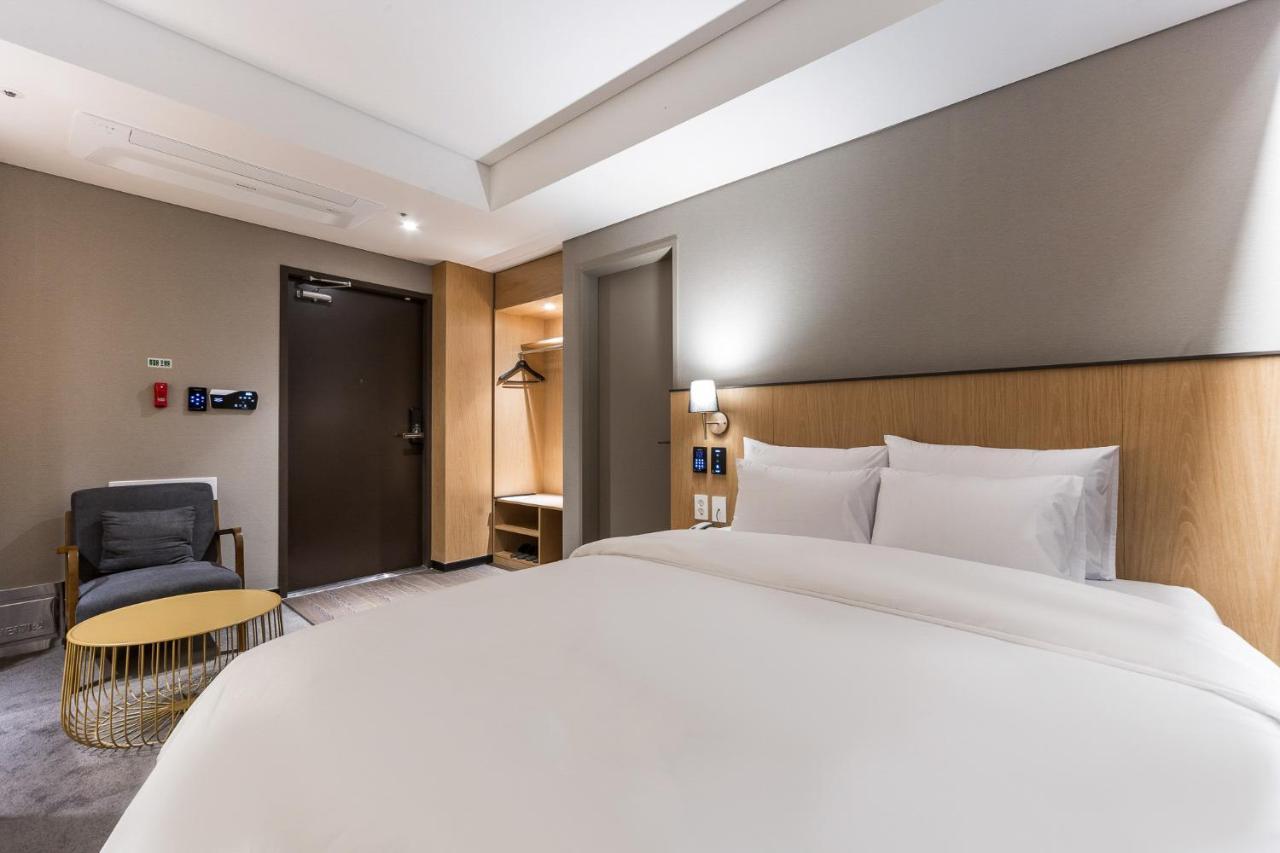Gwangju Hound Hotel Gwangju Metropolitan City Exterior photo