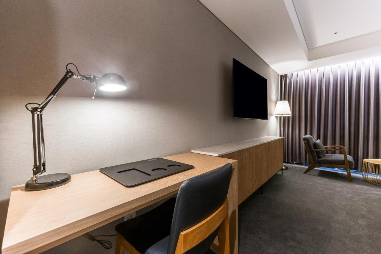 Gwangju Hound Hotel Gwangju Metropolitan City Exterior photo