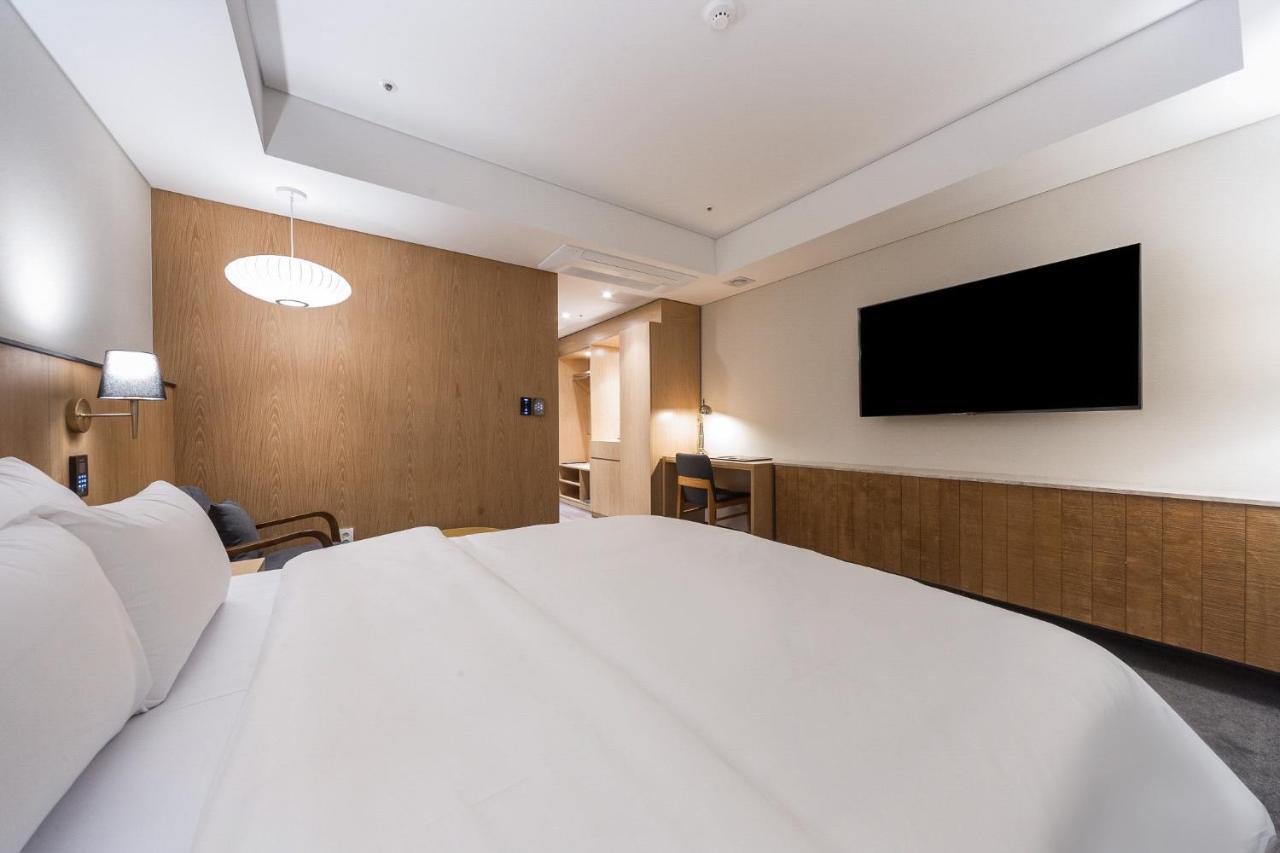 Gwangju Hound Hotel Gwangju Metropolitan City Exterior photo